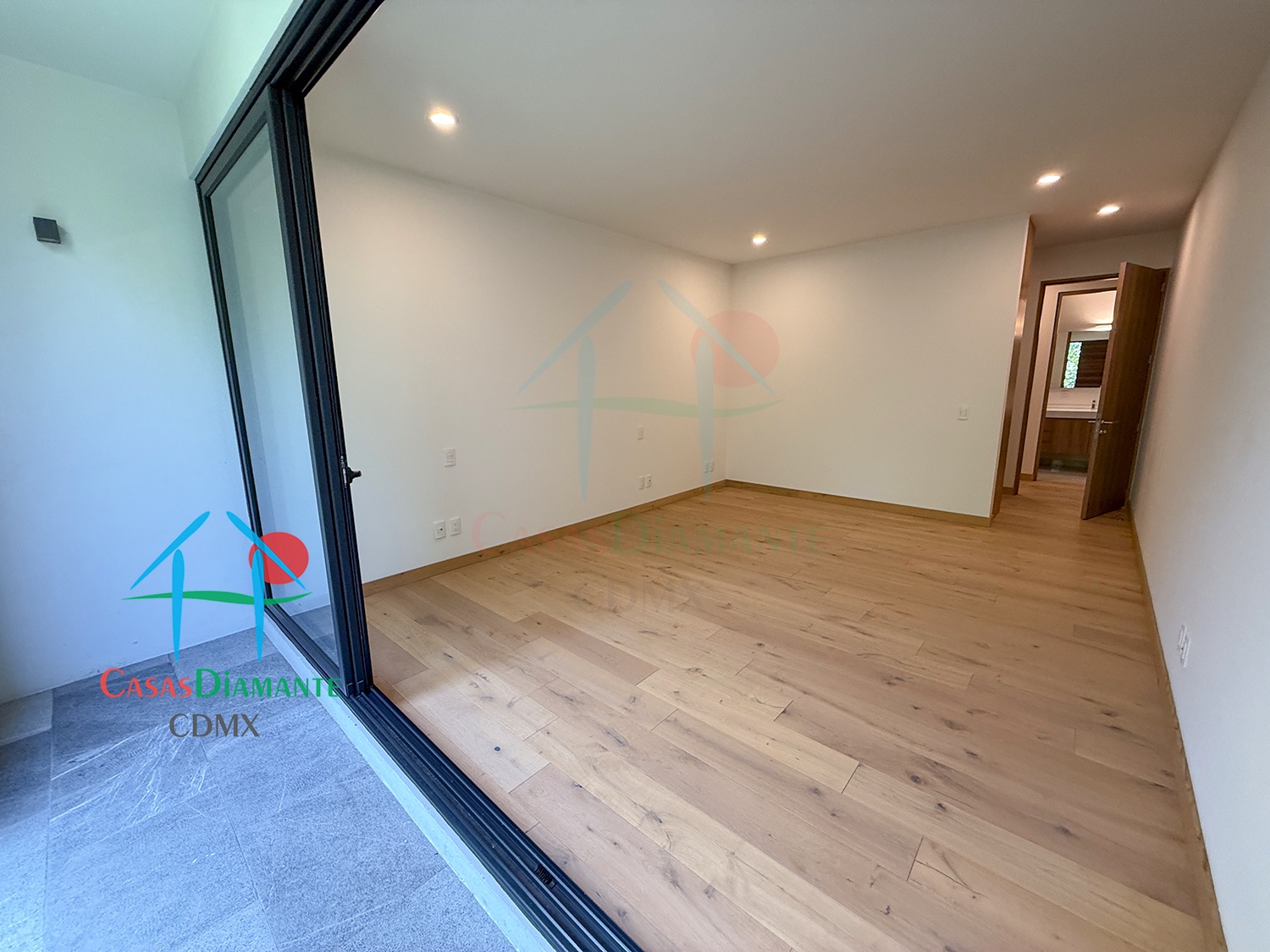 Las Aguilas Ursus AJA - Recámara uno 11